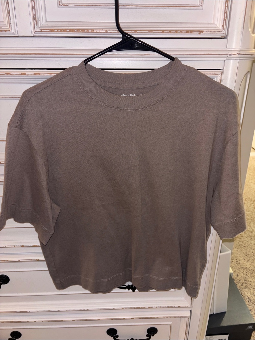 Abercrombie & Fitch Soft A&F Essentials Short Sleeve Wedge Tee